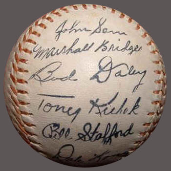 1962 Yankees Souvenir Facsimile Autograph Baseball