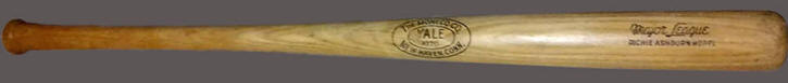  Yale brand Moneco Company of New Haven Conn. Baseball Bat 