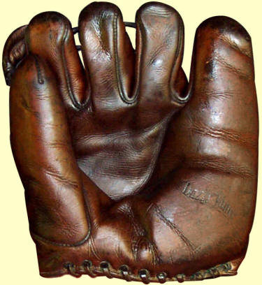 1930s Ken-Wel 560 Pro Dazzy VanceDouble-Laced Finger Design Baseball Glove