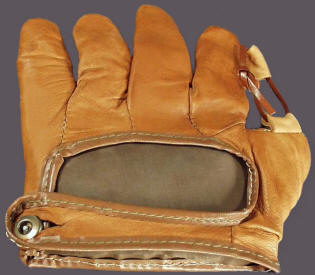 Winfield Woolworth Juvenile baseball Glove Back