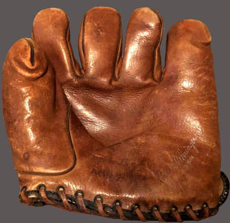 Chas Gehringer K342 Fielders Glove