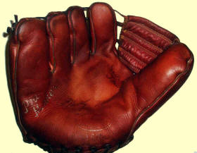J.C. Higgins 1674 Mickey Mantle Baseball Glove