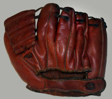 J.C. Higgins 1674 Mickey Mantle Baseball Glove