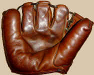 Spalding 133 baseball glove