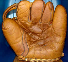1936 Joe Gordon Marathon Buckle-back Baseball Glove