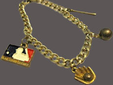 1969 MLB Emblem Campbell's Kids Premium Ladies' Day Charm Bracelet