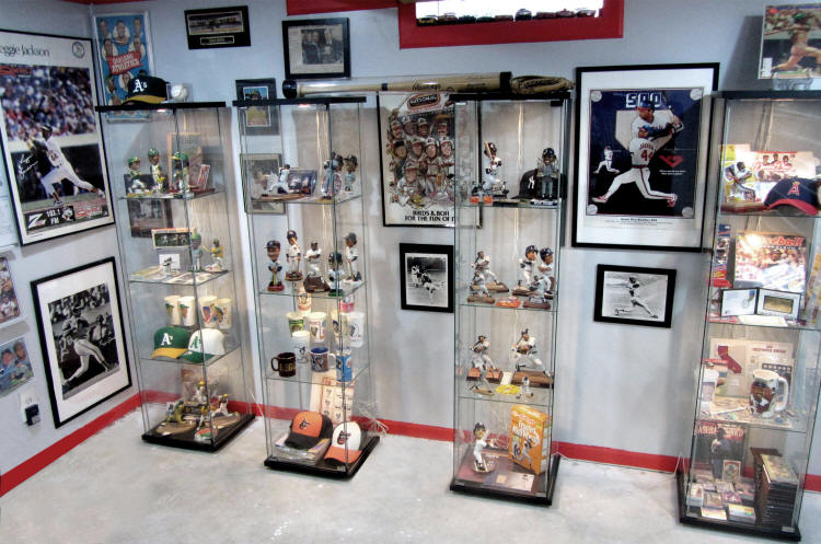The Reggie Room - Reggie Jackson Baseball Memorabilia