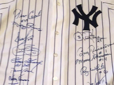 New York Yankees autographed Jersey