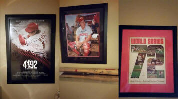 Reds Pete Rose Johnny Bench display room