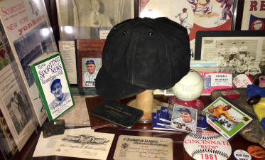 Basebll collectibles & sports Antiques 