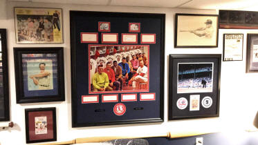 Roger Maris framed Picture wall display