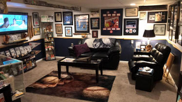 Roger Maris Collectors Showcase Room